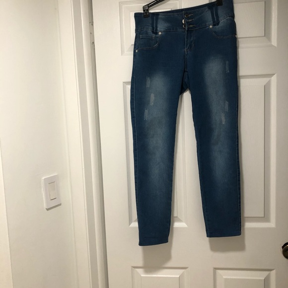Isabela jeans for women, size 7, blue. - Picture 1 of 10